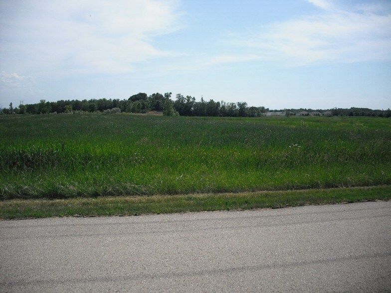 1738 Allouez Ave, Green Bay, WI for sale - Building Photo - Image 1 of 1