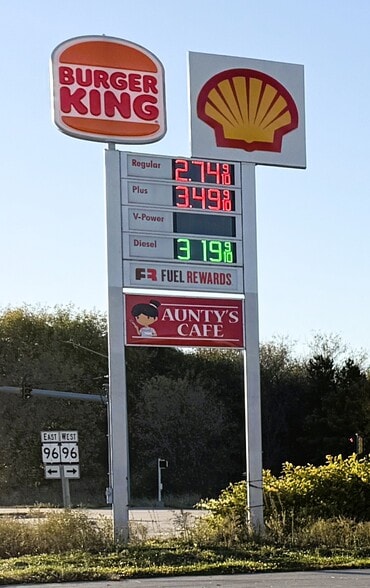 Gas station and car wash portfolio of 2 properties for sale on LoopNet.com - Building Photo - Image 3 of 7