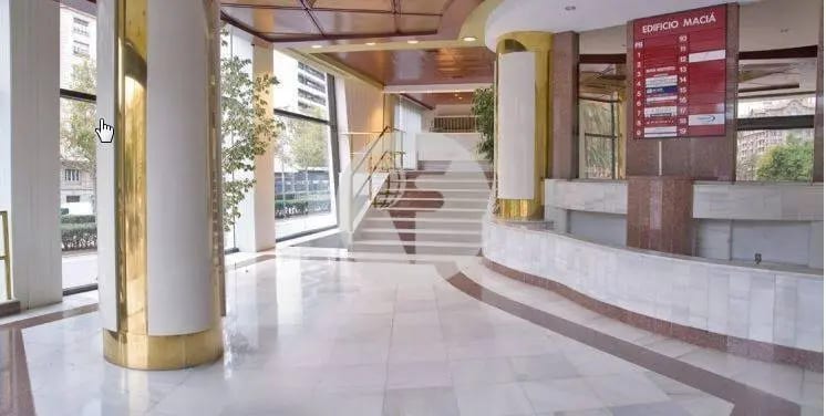 Plaça de Francesc Macià, Barcelona, Barcelona for lease Interior Photo- Image 1 of 6