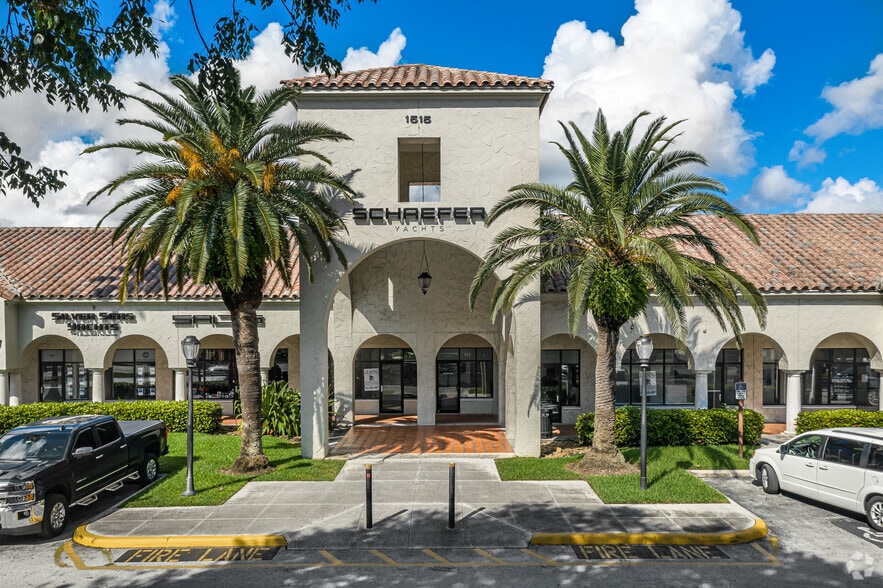 1515-1637 SE 17th St, Fort Lauderdale, FL for lease - Building Photo - Image 3 of 9