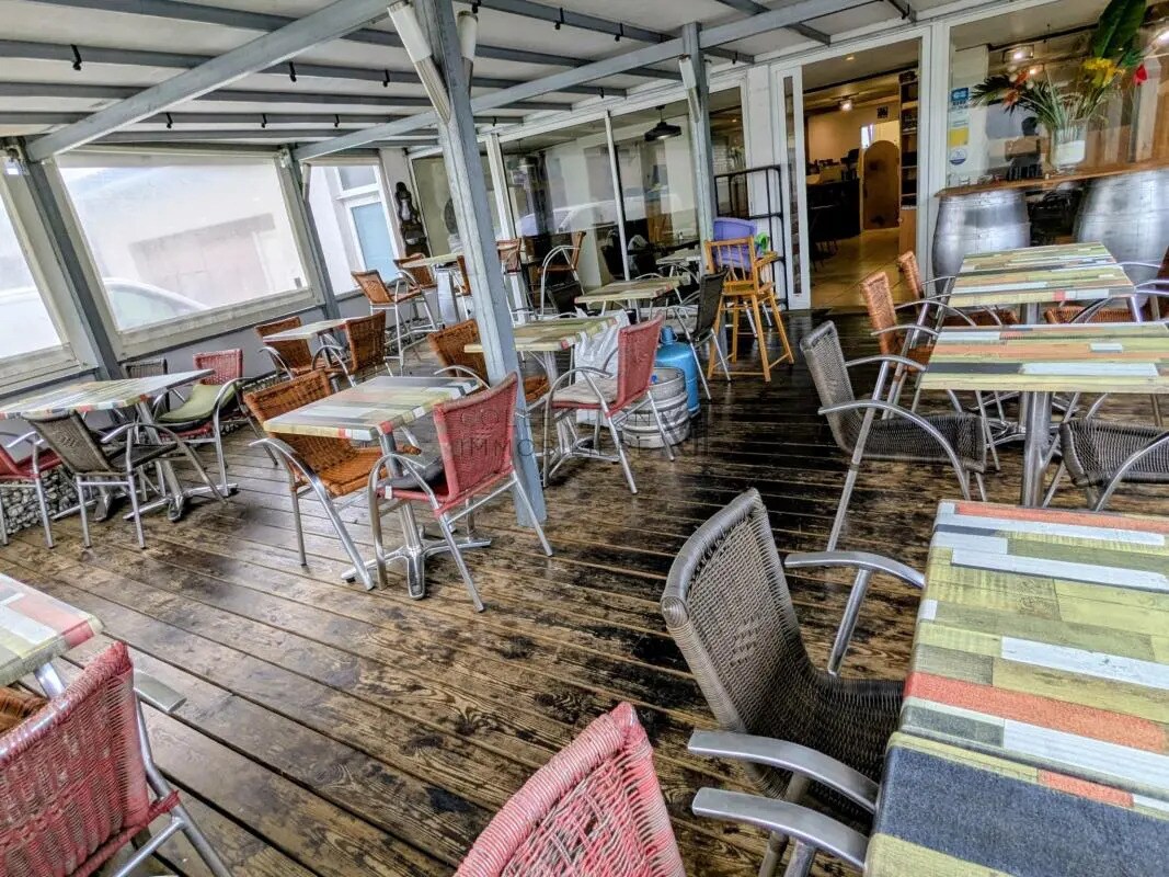 Flex in Frouzins for lease Interior Photo- Image 1 of 10