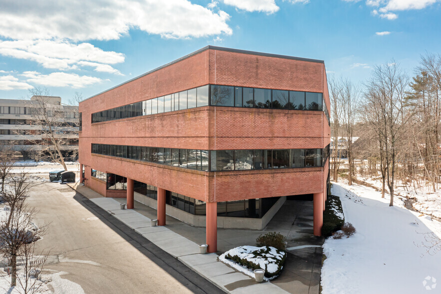 1001 Hingham St, Rockland, MA for lease - Building Photo - Image 1 of 8