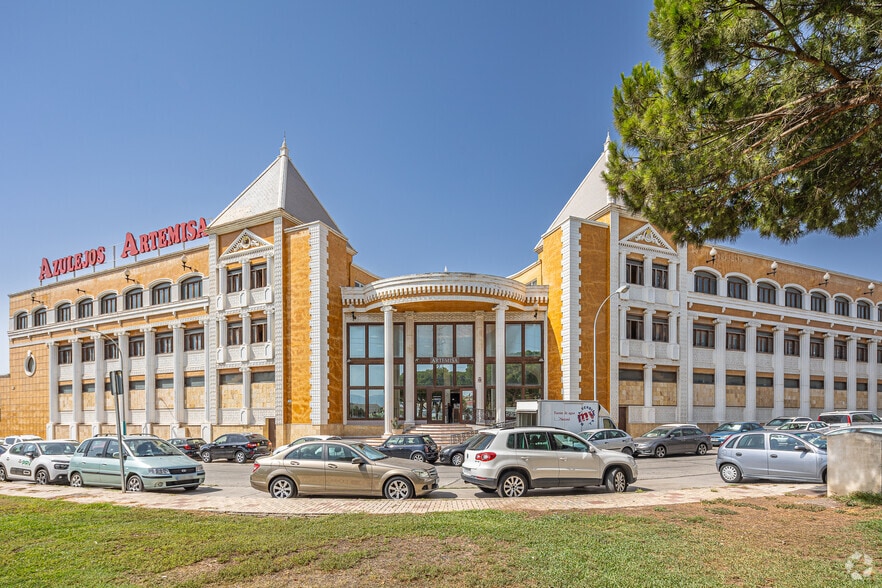 Calle Flauta Mágica, 7, Málaga, Málaga for lease - Building Photo - Image 2 of 2