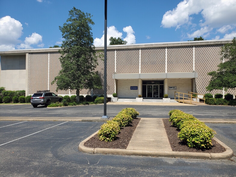 5101 Monument Ave, Richmond, VA for lease - Building Photo - Image 2 of 8