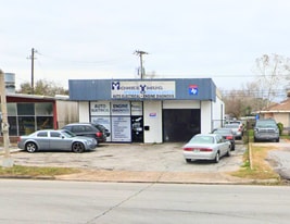 4,235 SF Auto Shop in Houston TX - Warehouse