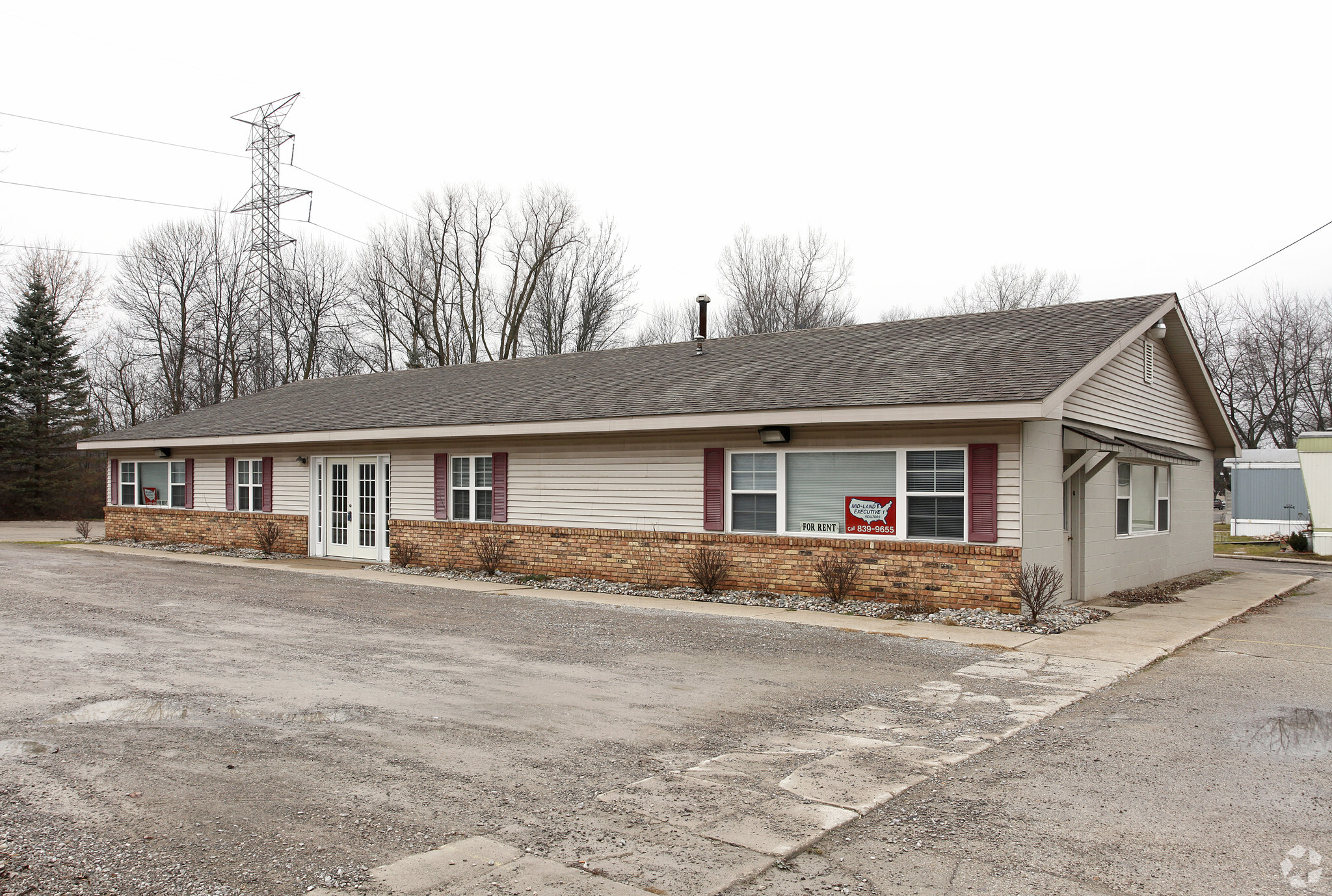 2574 W Midland Rd, Midland, MI for sale Primary Photo- Image 1 of 1