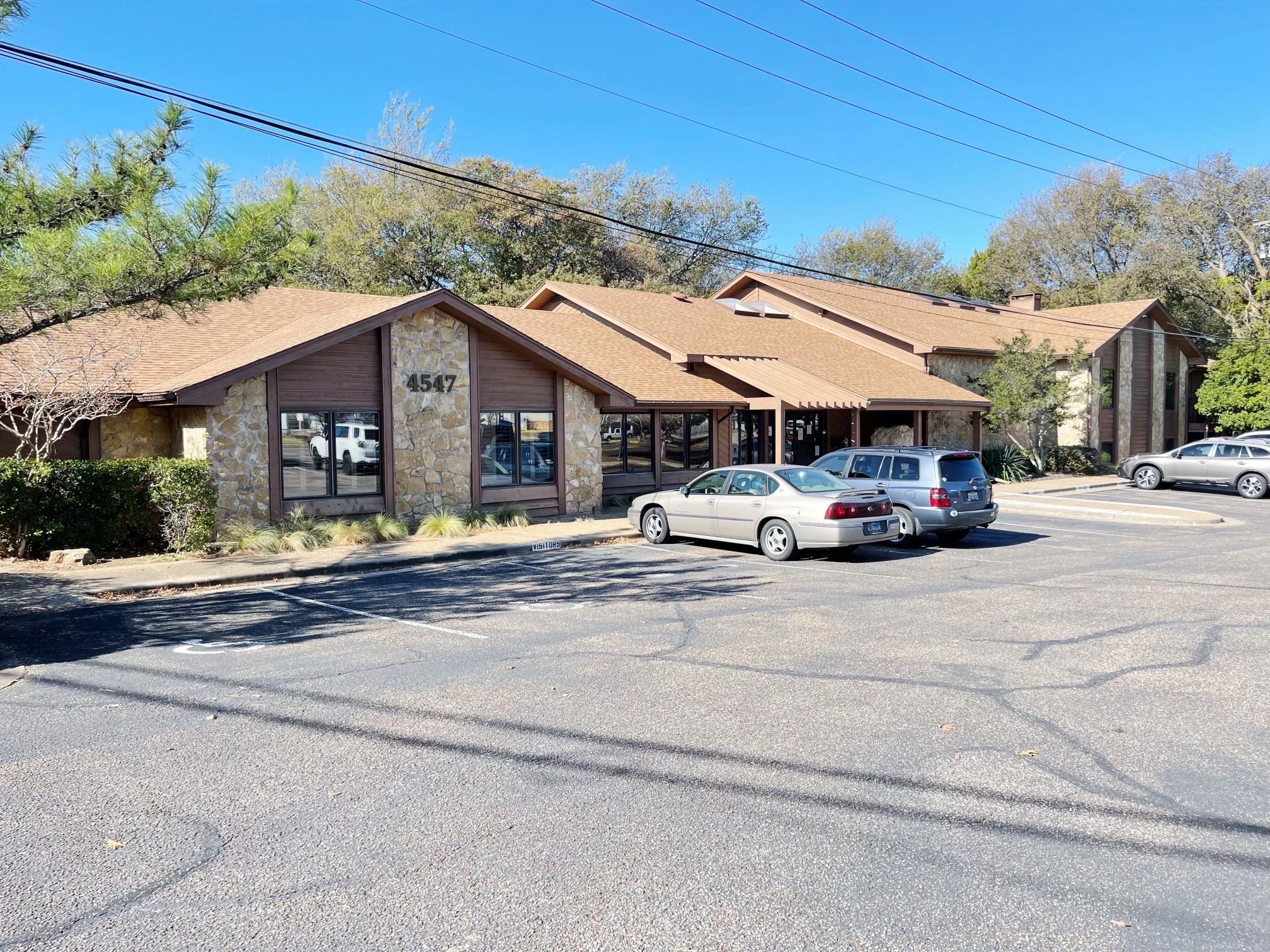 4547 Lake Shore Dr, Waco, TX for lease Building Photo- Image 1 of 17