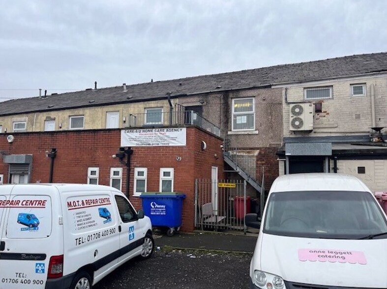 9496 Whitworth Rd, Rochdale, LAN OL12 0JJ