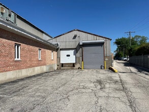 9520 Seymour Ave, Schiller Park, IL for lease Interior Photo- Image 1 of 3