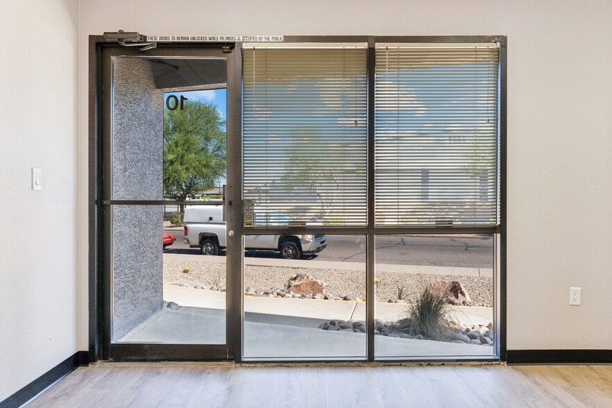 2209 W 1st St, Tempe, AZ for lease - Building Photo - Image 3 of 37