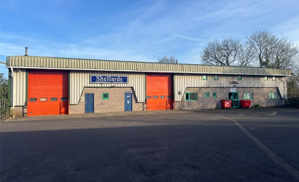 15B Handlemaker Rd, Frome for lease - Building Photo - Image 2 of 11