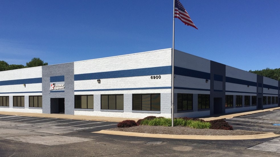 6900 Southpointe Pky, Brecksville, OH for sale - Building Photo - Image 2 of 5