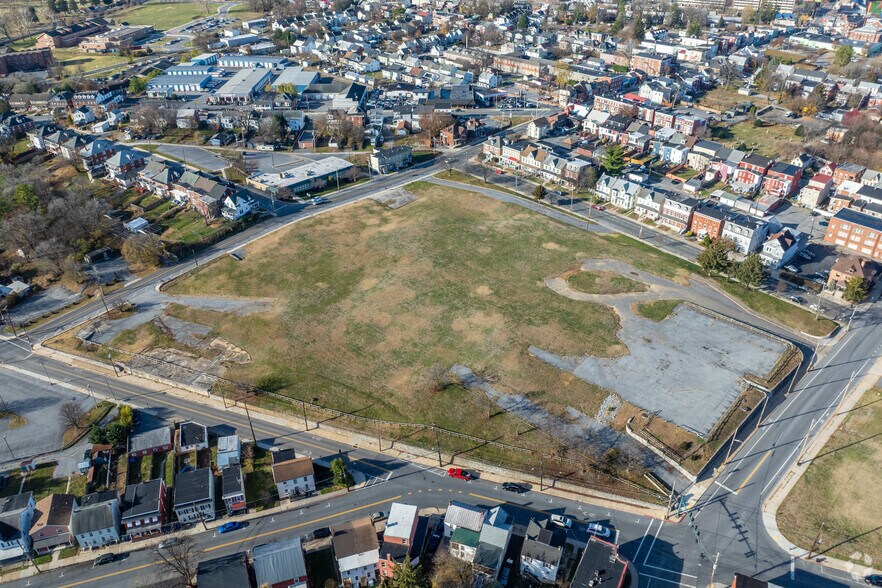 251 E Antietam St, Hagerstown, MD for sale - Aerial - Image 3 of 14