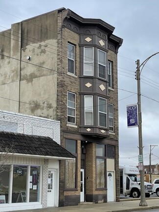 More details for 211 1/2 E Stephenson St, Freeport, IL - Multifamily for Sale