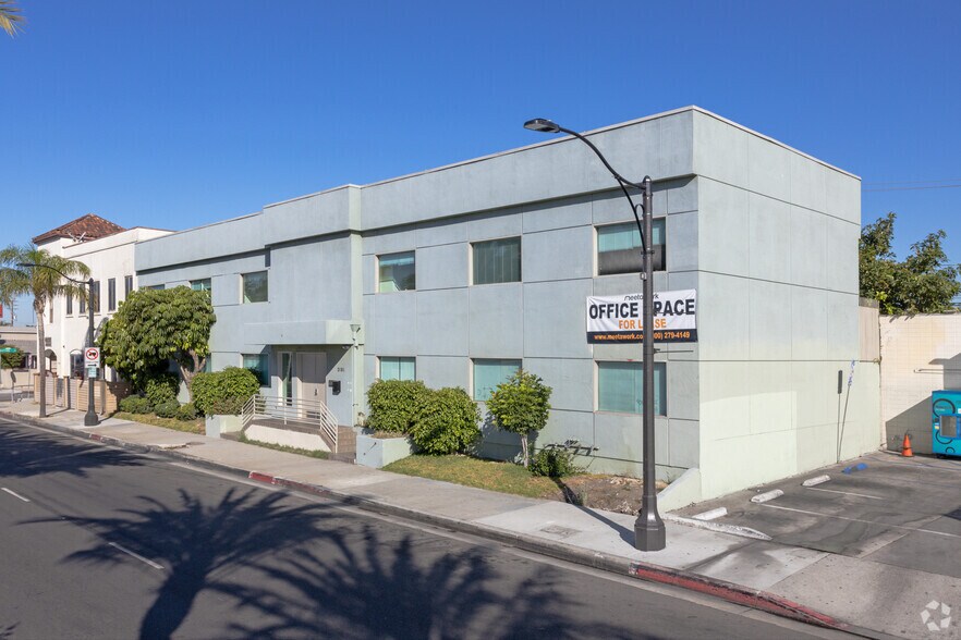 2181 S Atlantic Blvd, Commerce, CA for lease - Primary Photo - Image 2 of 39