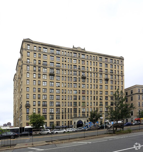 1749 Grand Concourse, The Bronx, NY for sale - Primary Photo - Image 1 of 1