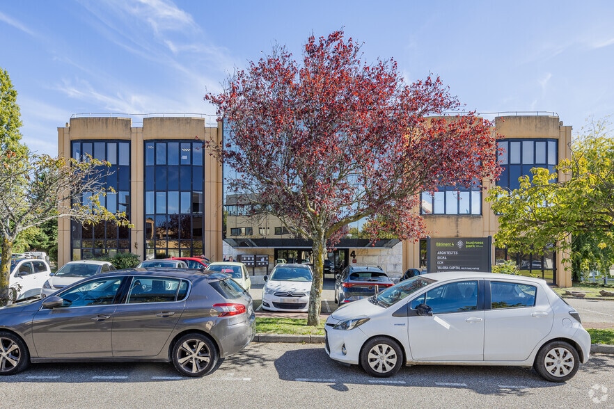 4 Rue Claude Chappe, Saint-Didier-au-Mont-d'Or for sale - Building Photo - Image 2 of 4