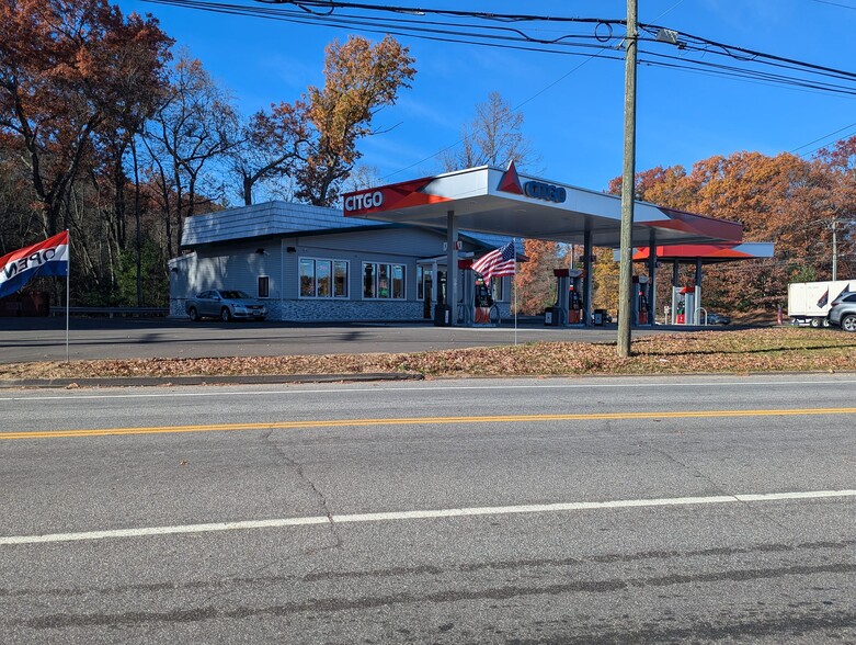 1301 Blue Hills Ave, Bloomfield, CT for lease - Building Photo - Image 3 of 25