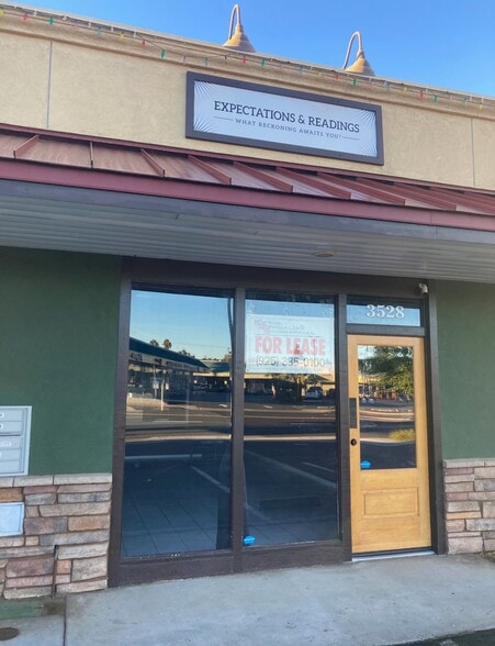 3526-3532 Clayton Rd, Concord, CA for lease - Building Photo - Image 3 of 18