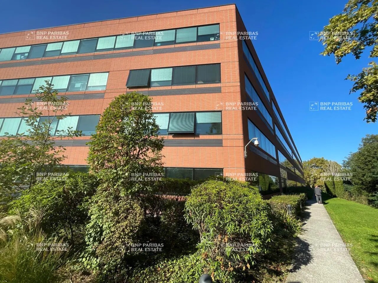 33-43 Avenue Georges Pompidou, Balma for lease Building Photo- Image 1 of 27