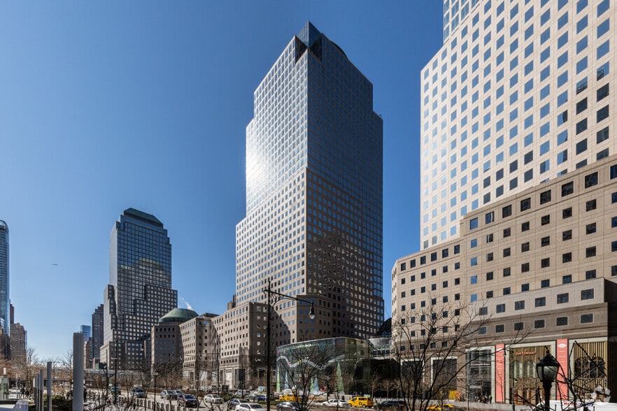 225 Liberty St, New York, NY for lease - Building Photo - Image 3 of 8