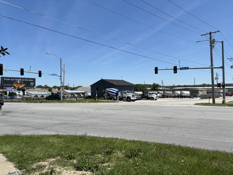 3701 State St, Bettendorf, IA for sale - Primary Photo - Image 1 of 5