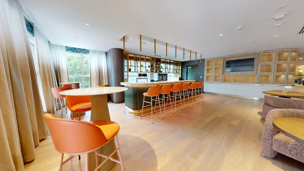 2601 S Bayshore Dr, Coconut Grove, FL for lease - Interior Photo - Image 3 of 22