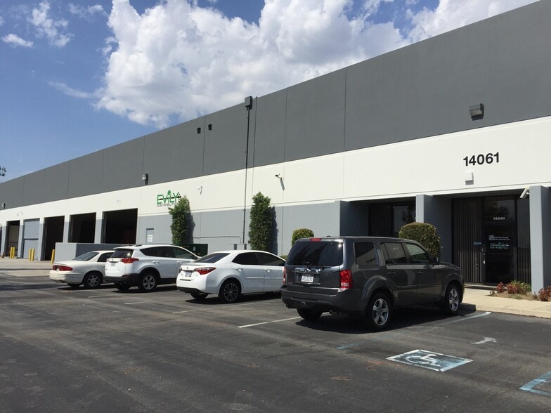 14063 Borate St, Santa Fe Springs, CA for lease - Building Photo - Image 3 of 7