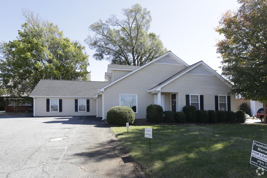 600-602 N McDuffie St, Anderson, SC for sale - Building Photo - Image 1 of 1