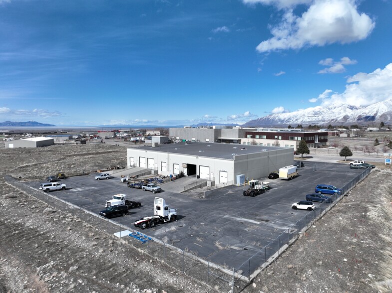 196 S Millburn Dr, Tooele, UT for lease - Building Photo - Image 2 of 8