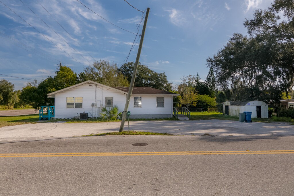 2404 53rd Ave E, Bradenton, FL for sale Building Photo- Image 1 of 1
