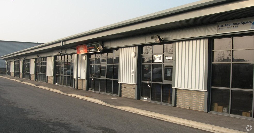 Longfields Rd, Barnsley for sale - Primary Photo - Image 1 of 1