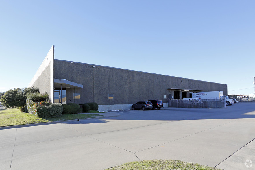 2117 Franklin Dr, Fort Worth, TX for lease - Building Photo - Image 3 of 3