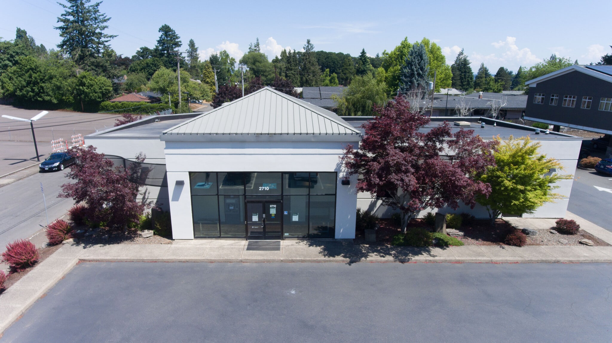 2710 Commercial St SE, Salem, OR for lease Building Photo- Image 1 of 5