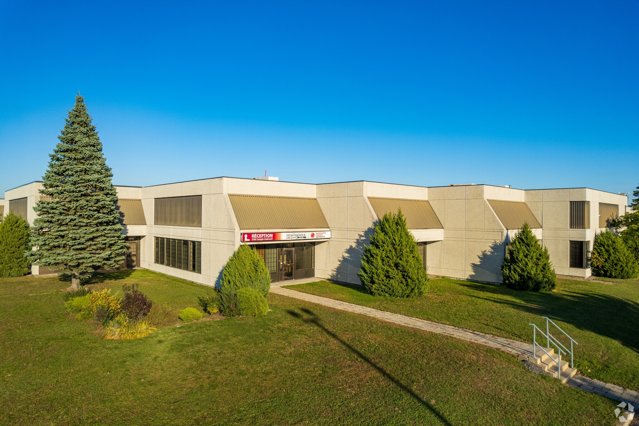 3145-3185 Rue Joseph-Dubreuil, Montréal, QC for lease Primary Photo- Image 1 of 8