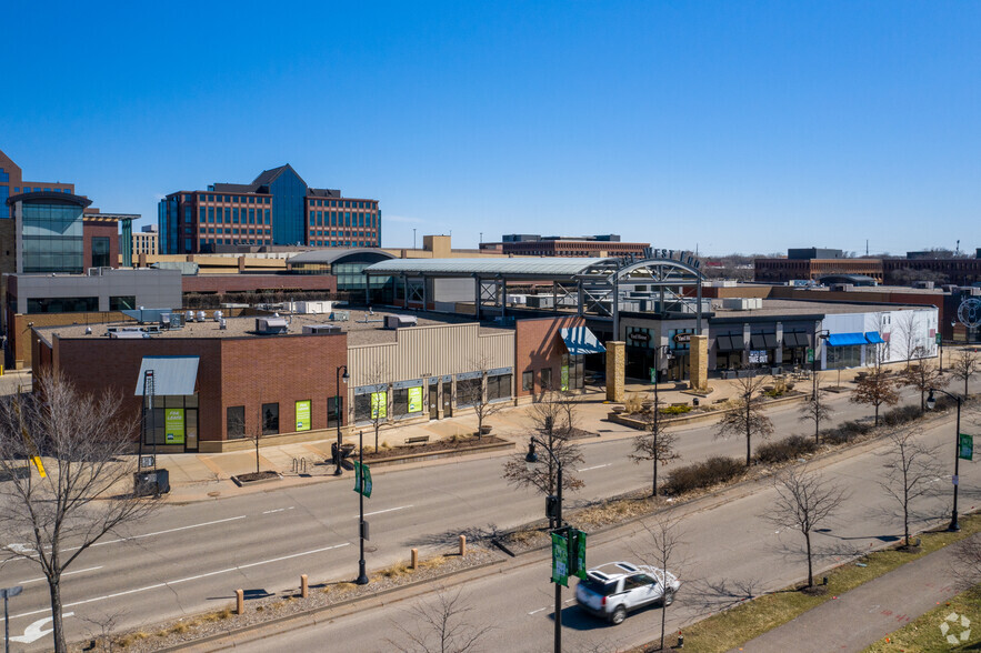 1622-1650 W End Blvd, Saint Louis Park, MN for lease - Building Photo - Image 1 of 7