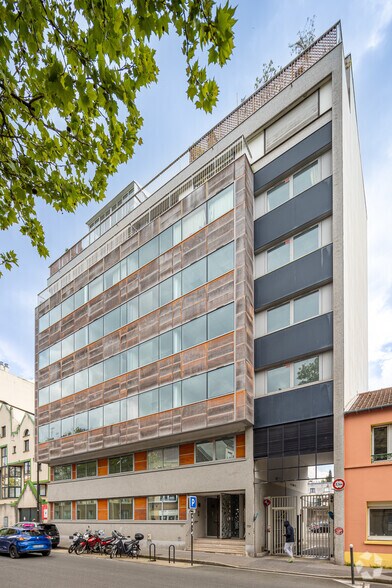 Flex in Boulogne-Billancourt for lease - Primary Photo - Image 2 of 2