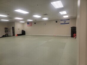 10953 N Frank Lloyd Wright Blvd, Scottsdale, AZ for lease Building Photo- Image 2 of 23