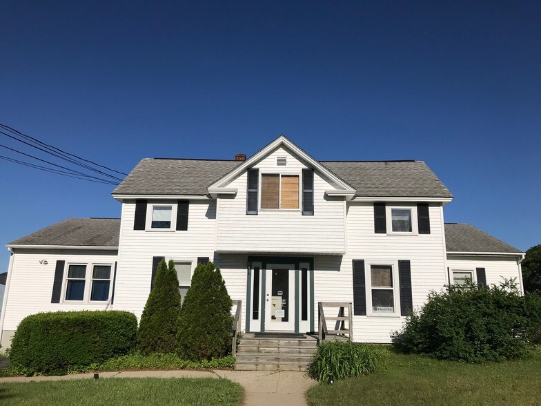 135 Old Homestead Hwy, Swanzey, NH 03446