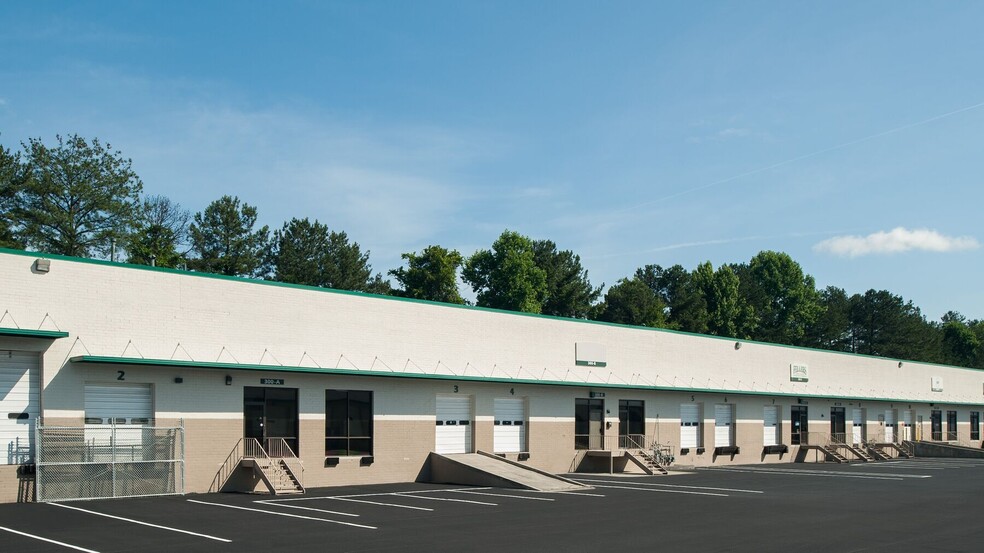 300 Piedmont Ct, Doraville, GA for lease - Building Photo - Image 1 of 5