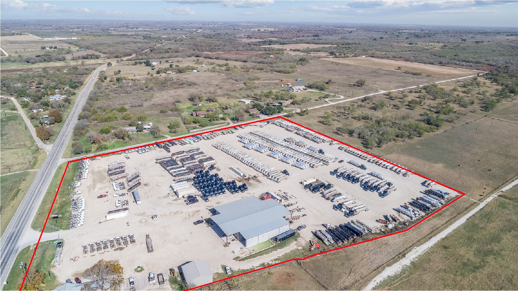 972 Tx123, Stockdale, TX, 78160 Industrial Space For Lease