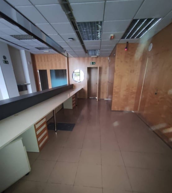 Torrelles de Foix, BAR 08737 -  -  - Interior Photo - Image 1 of 11