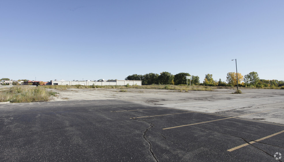 N Federated Dr, Appleton, WI for sale - Building Photo - Image 1 of 6