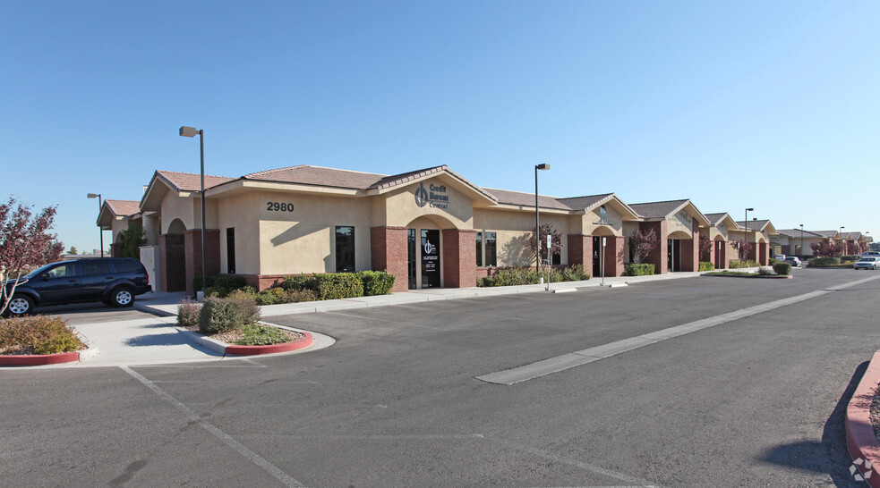 2980 S Jones Blvd, Las Vegas, NV for lease - Primary Photo - Image 1 of 36