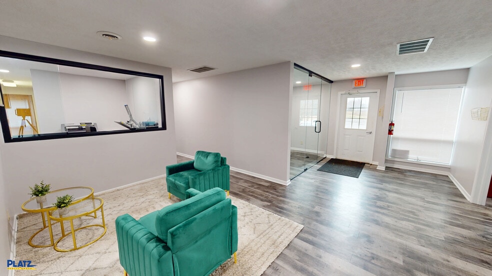 650 Youngstown Warren Rd, Niles, OH for sale - Building Photo - Image 2 of 16