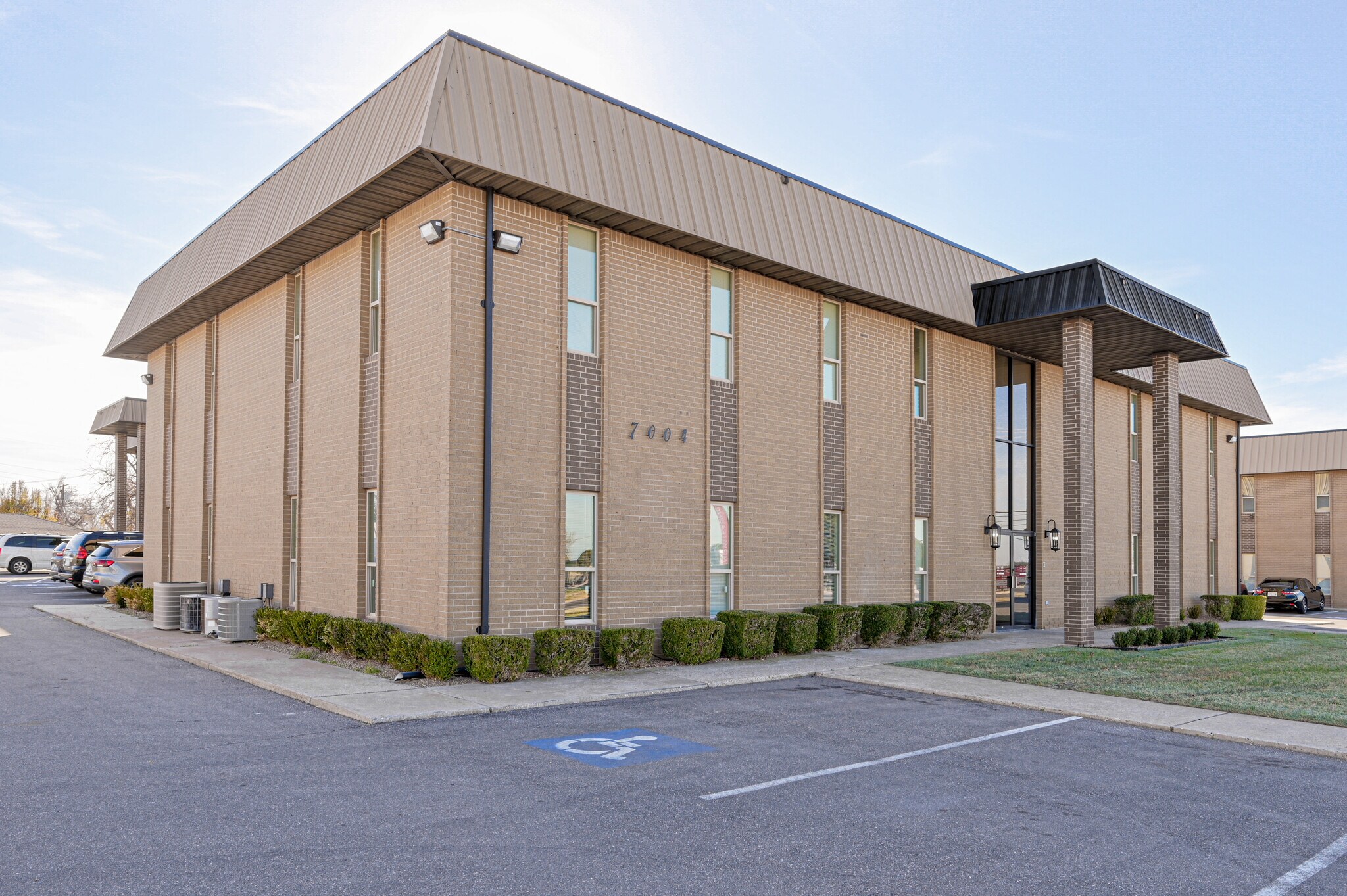 5 Office Buildings for Sale portfolio of 5 properties for sale on LoopNet.com Primary Photo- Image 1 of 6