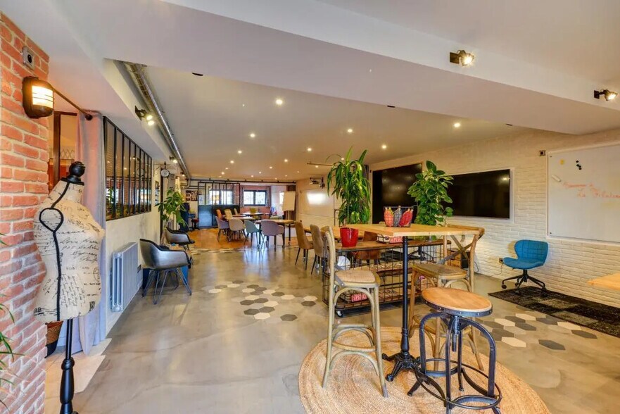 Office in Clamart for sale - Building Photo - Image 2 of 9