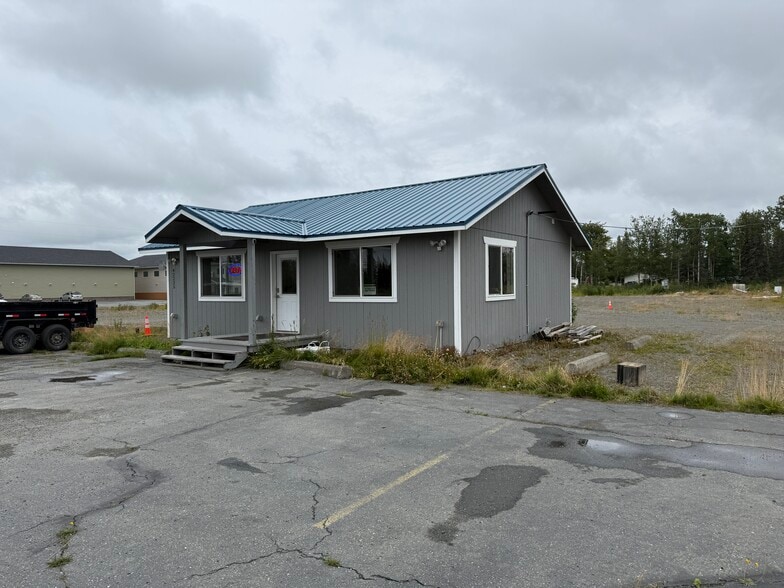 42225 Kalifornsky Beach Rd, Soldotna, AK for lease - Building Photo - Image 2 of 4