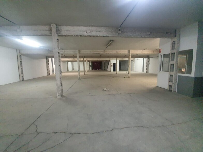 Industrial in SEVILLA for lease - Building Photo - Image 2 of 12