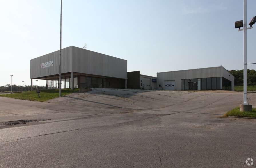 1000 W 40 Hwy, Odessa, MO 64076